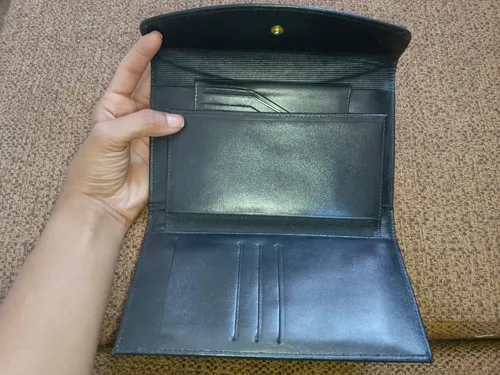 Monedero Negro Cómodo