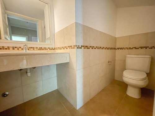 Imagen 8 de 19 de Importante Casa En Exclusiva Zona De Acassuso!
