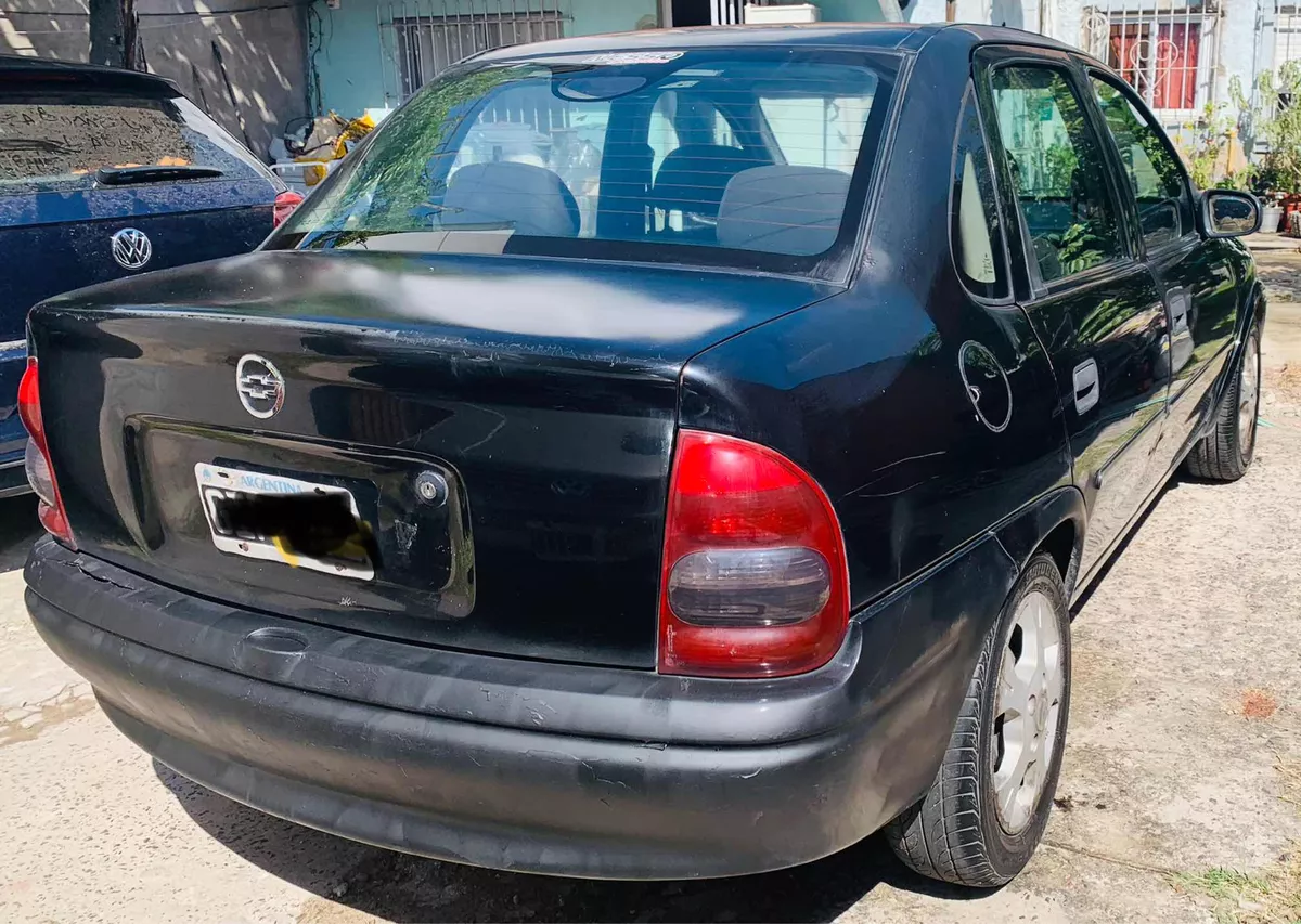 Chevrolet Corsa 1.6 Gl Aa Dh