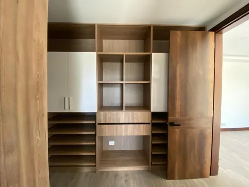 Hermosa Casa Para La Venta En Llanogrande