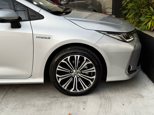 Toyota Corolla 1.8 Altis Hybrid Flex Aut. 4p Hibrido Flex
