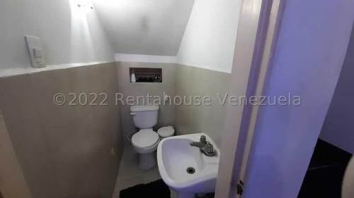 Imagen 16 de 30 de Casa En Venta En Terra Mia Cabudare, Cuenta Con Techo Flotante Y Luces Indirectas, Columnas Romanas Imperiales, Cocina Equipada, Cod 22-16008, Inf 04245943684, J17