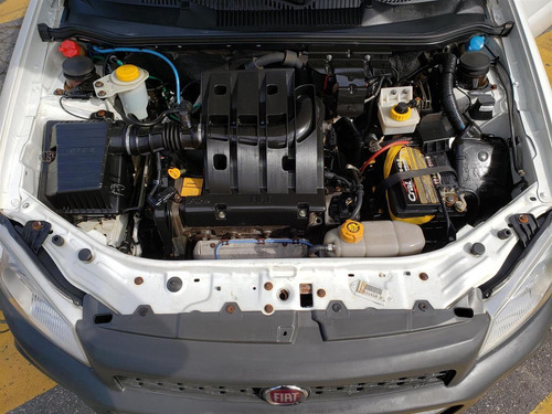 Fiat Strada Working 1.4 Flex - Cabine Estendida - Completa