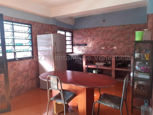 Imagen 11 de 16 de Casa En Venta En Zona Centro, San Juan De Los Morros 22-4679