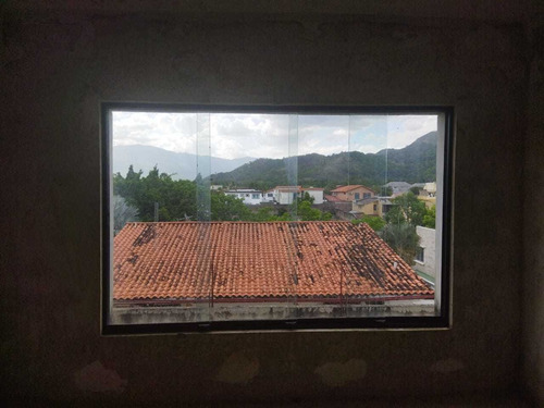 Imagen 15 de 24 de Maria Vende Casa En Urbanización Guataparo