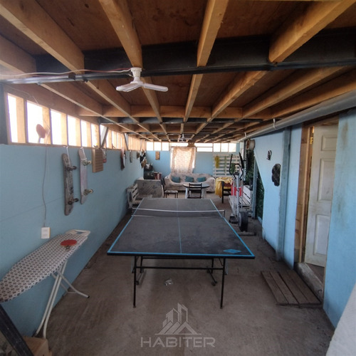 Casa En Venta De 4 Dorm. En Curicó