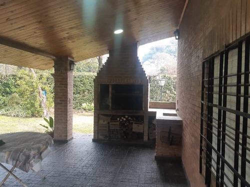 Imagen 10 de 11 de Chalet En Venta En Haras Miryam