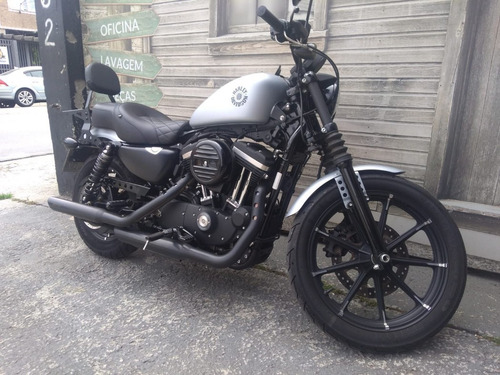 Imagem 3 de 11 de Harley Davidson Sportster Iron 883