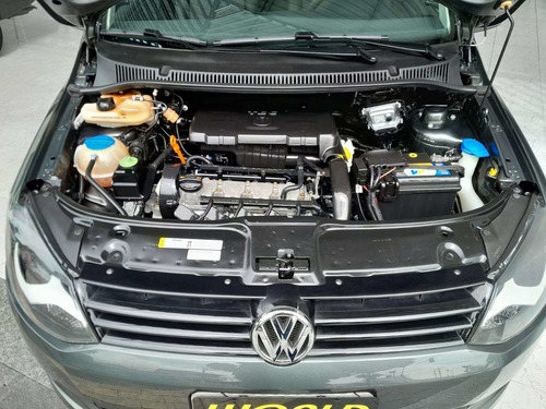 Volkswagen Fox 1.0 MI 8V FLEX 4P MANUAL