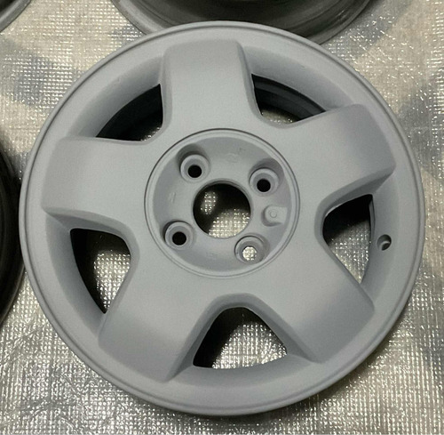 Rines Originales 14 Gm Corsa Tornado Aveo Spar Beat 4 En 100 Gris (Usado)