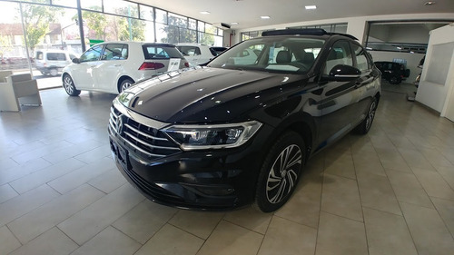 Volkswagen Nuevo Vento 250 Tsi Highline At Dm