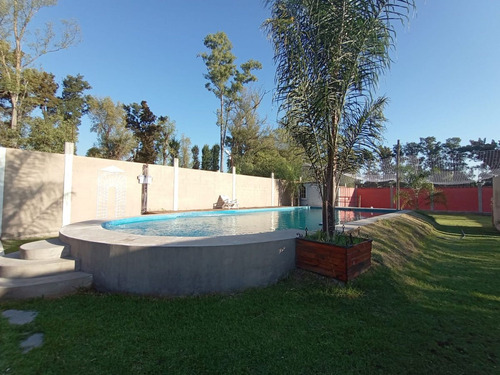 Quinta Venta Con Pileta Y Quincho Pontevedra Merlo