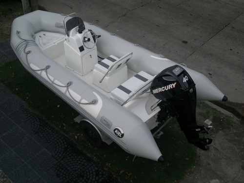 Imagen 9 de 14 de Oferta De La Semana Kiel 4,6 Con Yamaha 30 Hp 4 Tiempos Full