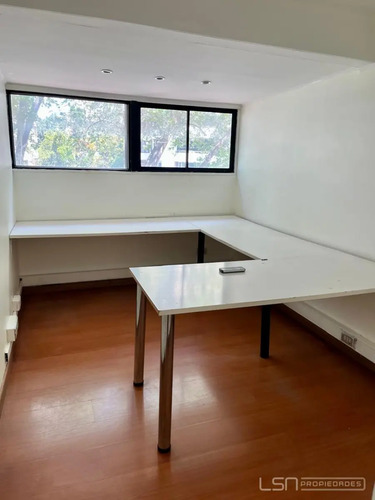 Oficina (gran Casa) Cercana A Metro Los Leones