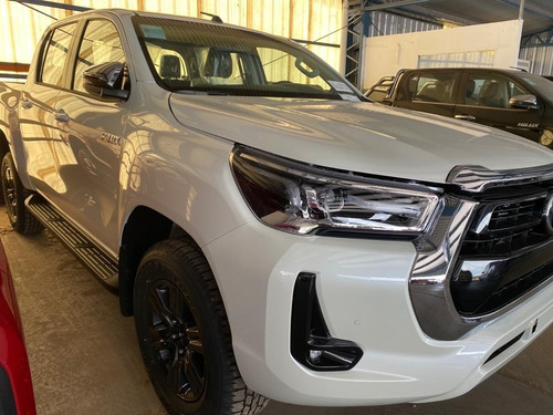 Toyota Hilux Srv 4x2 Automatica - 0km 2021