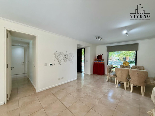 Casa En Venta En Santa Maria De Los Olivos - Malvinas Argentinas - Apta Crédito