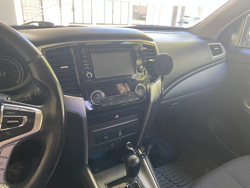 Mitsubishi L200 2.5 Di-D Cabina Doble 4X4 At