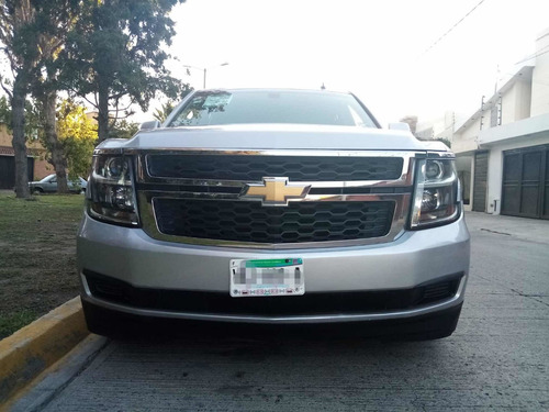 Imagen 7 de 10 de Chevrolet Suburban 2017 5.4 Ls Tela At