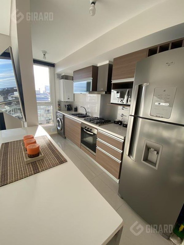 Imagen 13 de 30 de Departamento En Venta, Edificio Cronos, Zona La Perla.