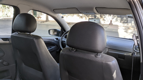 Imagen 7 de 25 de Volkswagen Voyage 2014 Unica Mano