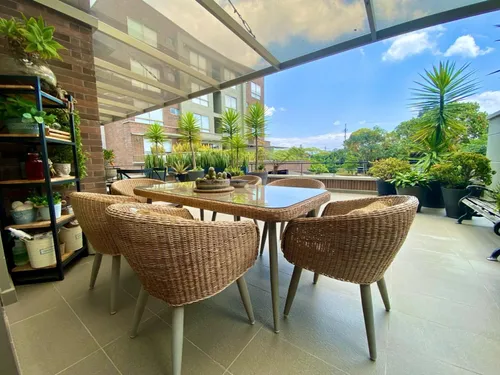 Apartamento En Venta En Llanogrande. Cod V16818