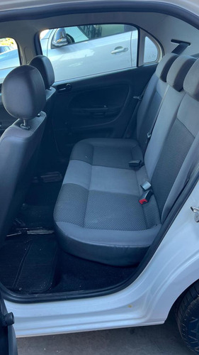 Volkswagen Voyage 1.6 Msi Flex 8v 4p