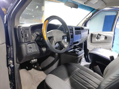 Imagen 8 de 17 de Chevrolet Espress Van