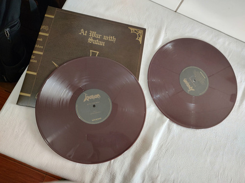 Venom Lp Black Metal Welcome At War Duplos Estandar (Usado)