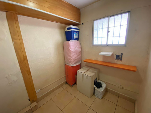 Espaciosa Casa En Venta De 4 Dormitorios