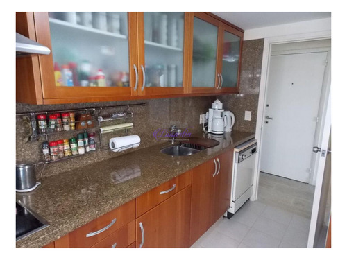 Imagen 8 de 22 de Venta Y Alquiler Temporario Apartemento De 3 Dormitorios Y Dependencia Playa Mansa, Punta Del Este.