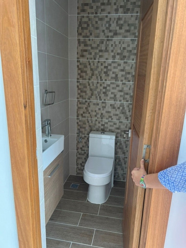 Imagen 16 de 23 de Alquiler De Moderno Apartamento En Alma Rosa I, S.d.e.