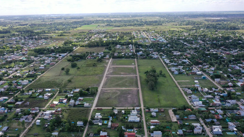 Terreno En Venta En Villa Parque Sicardi 660 Y 13 Bis