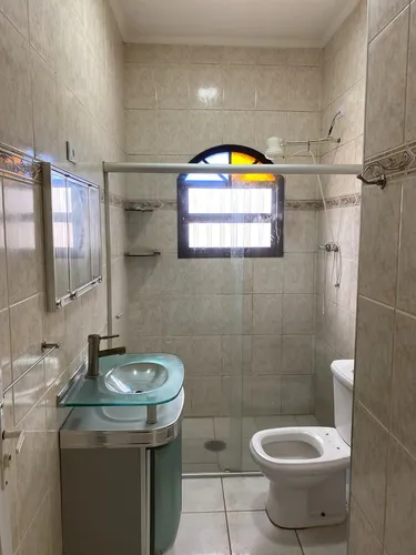 Oportunidade! Excelente Imóvel A 2 Quadras Da Praia Em Um Dos Bairros Que Mais Cresce Em Praia Grande!