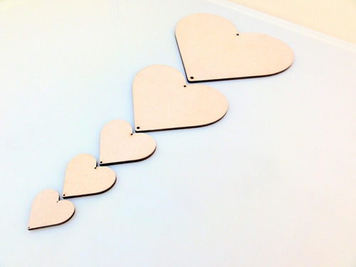 Imagen 4 de 6 de Kit Corazones Colgantes X 5 - Mdf / Fibrofacil