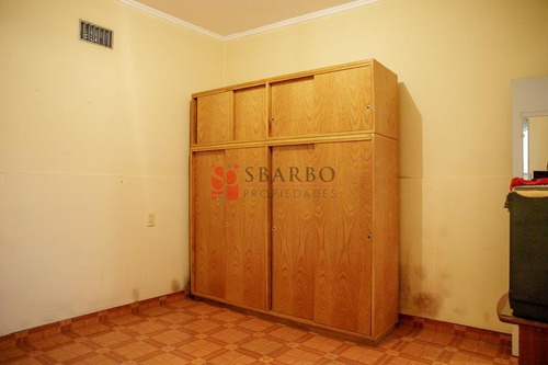 Pasillo De 2 Dormitorios. No Es P.h.
