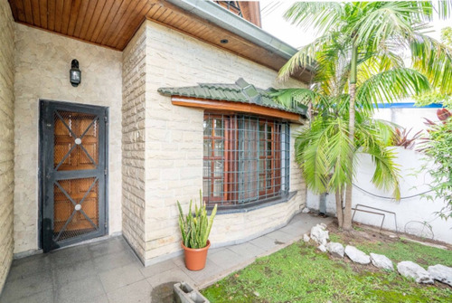 Venta Casa 3 Ambientes Ezpeleta