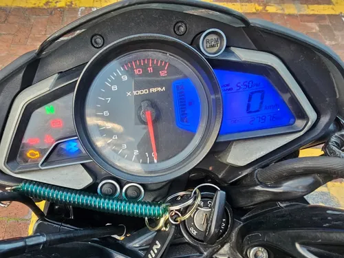 Pulsar Ns 200