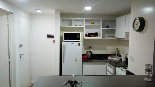 Imagen 5 de 13 de Venta- Monoambiente Amoblado- Pichincha Rosario
