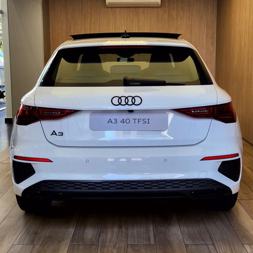 Audi A3 2.0 40 TFSI MHEV SPORTBACK PERFORMANCE BLACK S-TRONIC