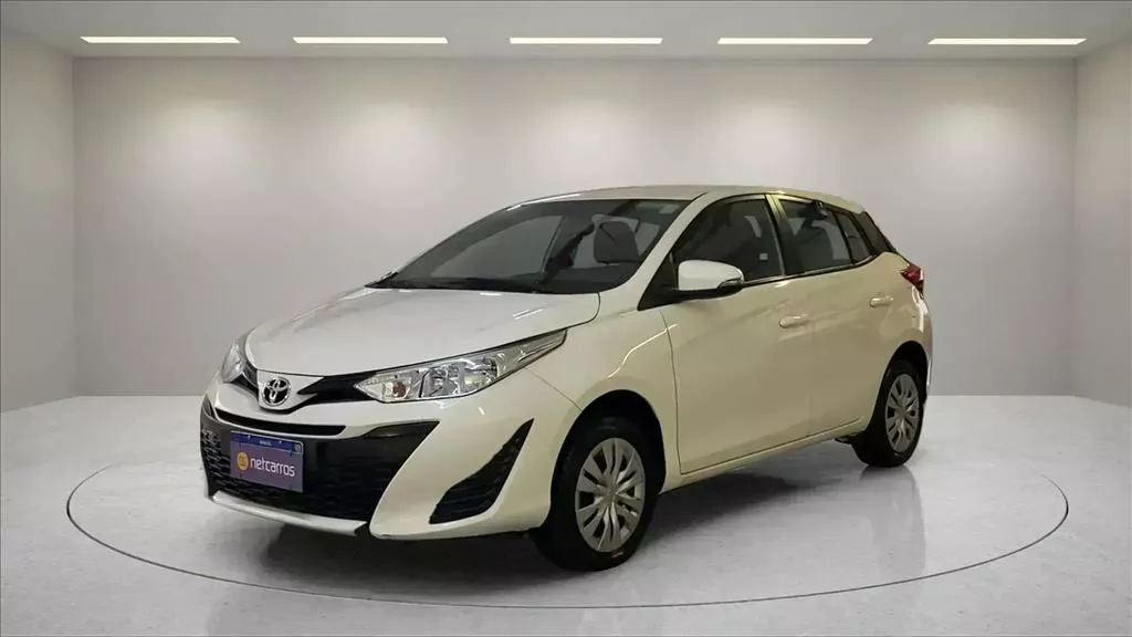 Toyota Yaris 1.3 16V FLEX XL LIVE MULTIDRIVE