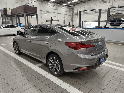 Imagen 6 de 15 de Hyundai Elantra 2020 2.0 Limited Tech Navi At