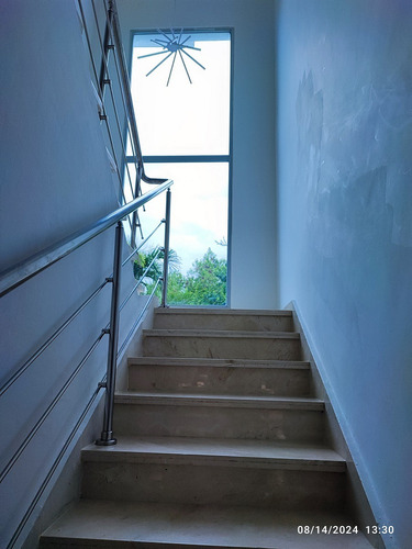 Villa En Playa Nueva Romana Amueblada De 3 Habitaciones Patio Con Matas De Cocos