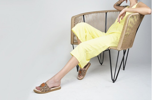 Zuecos Sandalias De Cuero De Mujer Mica - Ferraro