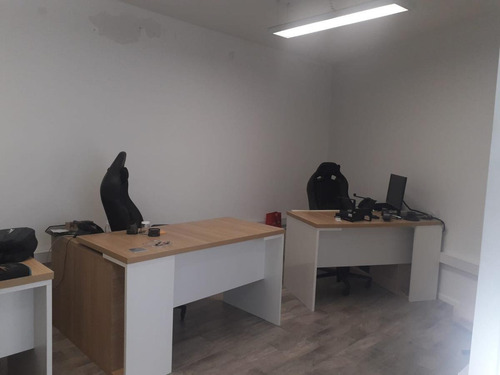 Imagen 7 de 13 de Oficina/casa - Parque Patricios - Venta - 340m2 - 200 M2 Cubiertos