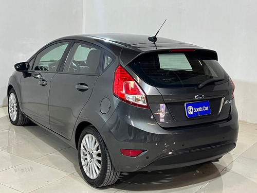 Ford Fiesta Kinetic Design 1.6 Se Plus Powershift 120cv