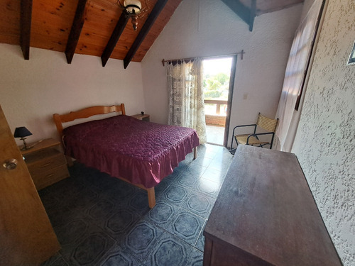 Inmobiliaria Costa Azul Vende Dos Casas En Un Padrón, Con Vista Al Mar A 50 Metros De La Playa, Antoniopolis, Rocha.