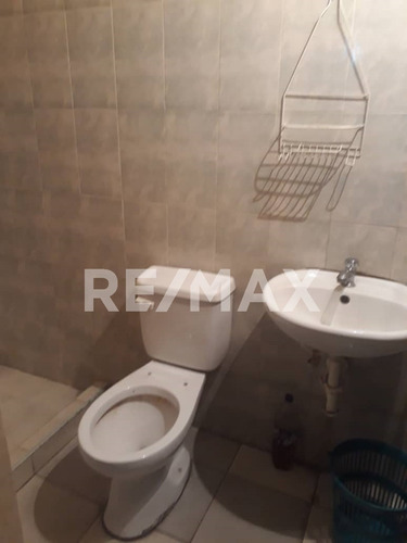 Imagen 6 de 20 de Se Vende Casa, Local Comercial Y Fondo De Comercio En El Sector La Manga, Calle Carvajal