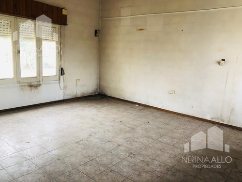 Casa Venta Cuatro Ambientes - Ituzaingó