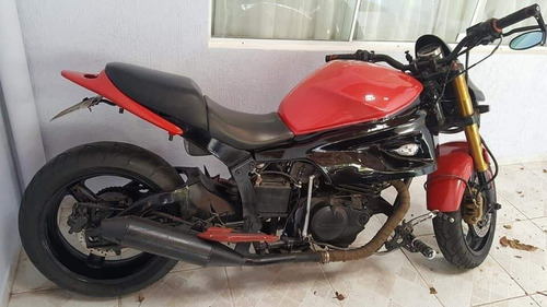 Imagem 2 de 6 de Moto Cb400 - 1983 - Modificada/prototipo