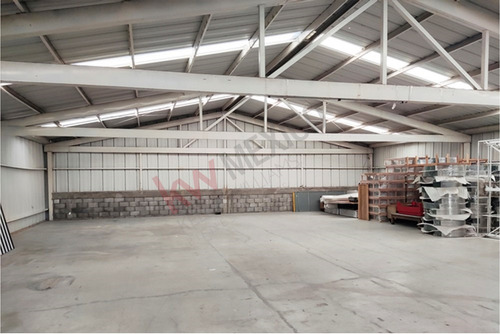 Bodega En Venta En Santa Rosa Jauregui A Solo 50 Metros De Paseo De La República